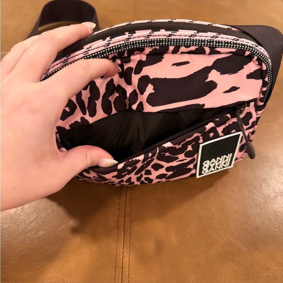 NWOT GANNI Candy Pink & Brown Leopard Print Nylon Tech Festival Crossbody Bag - Picture 14 of 16
